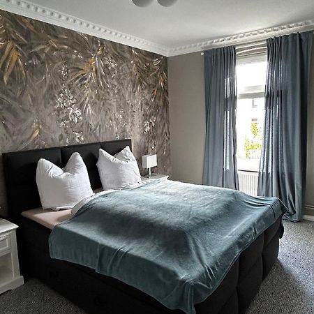 Apartamento Traumhafter Altbaucharme In Zentraler Lage Kiel Exterior foto