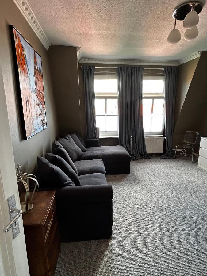 Apartamento Traumhafter Altbaucharme In Zentraler Lage Kiel Exterior foto